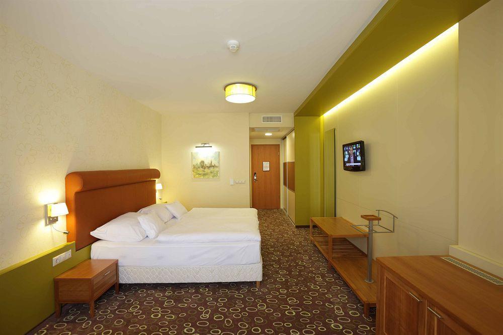 Corso 4* Pecs