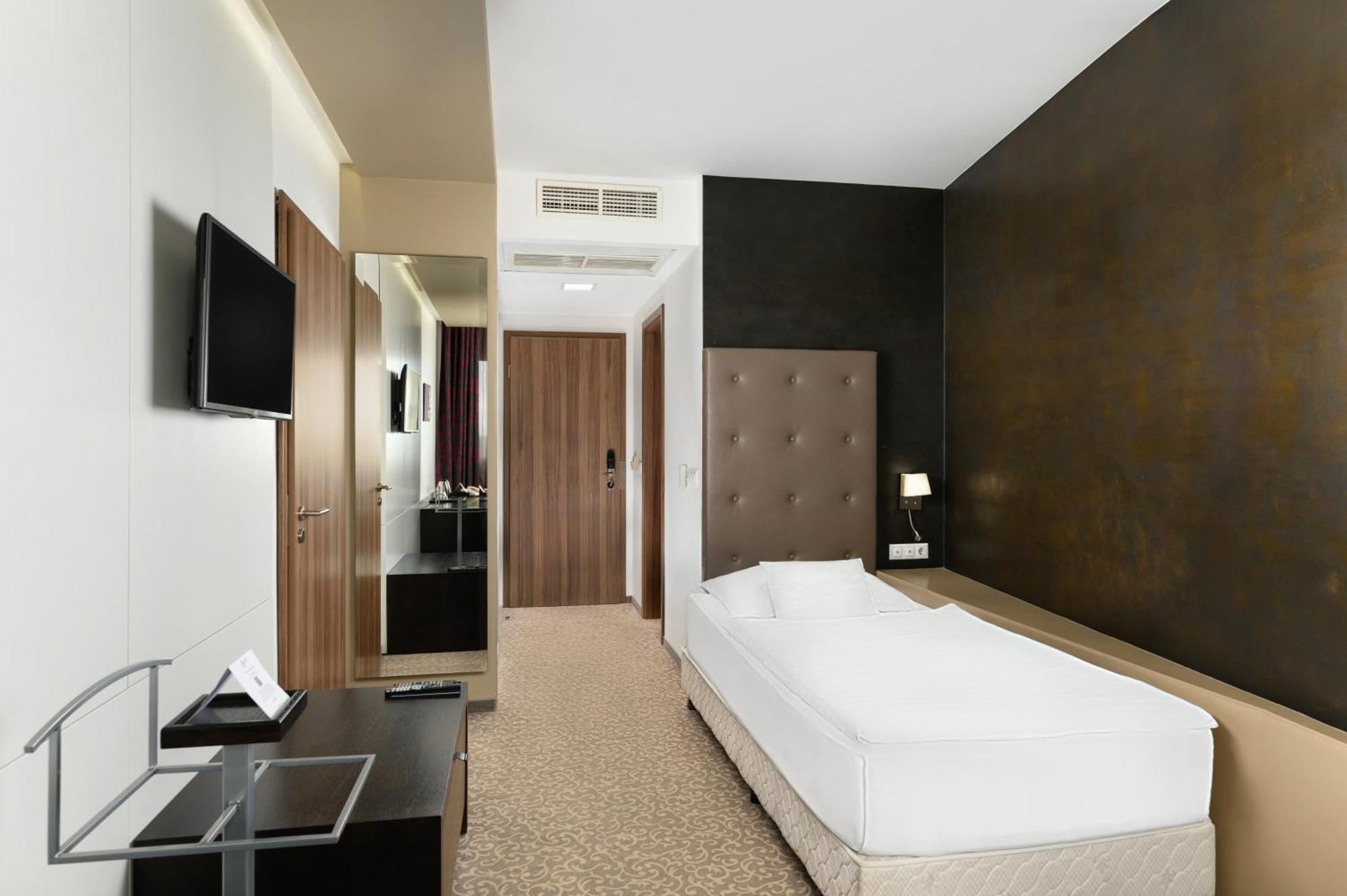Hotel Corso Pecs